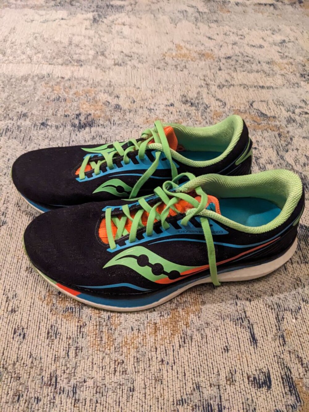 Saucony Endorphin Speed - size 9 Mens.